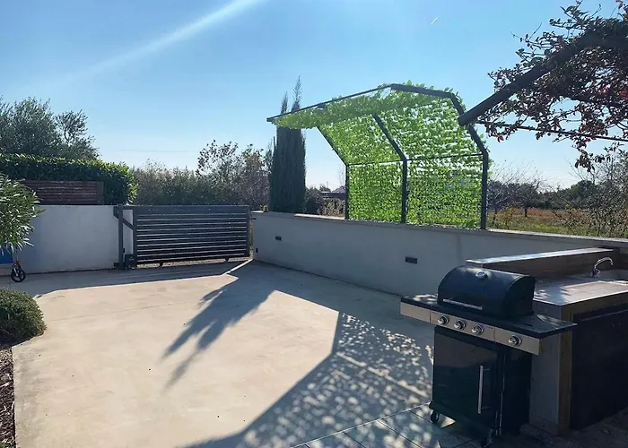 Alba 빌라 보드냔